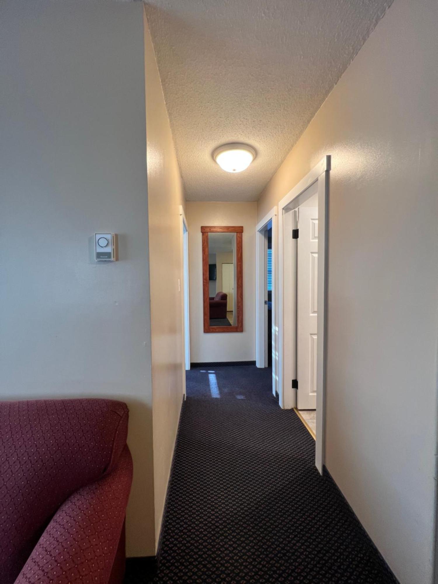 Redford Motel Port Alberni Extérieur photo