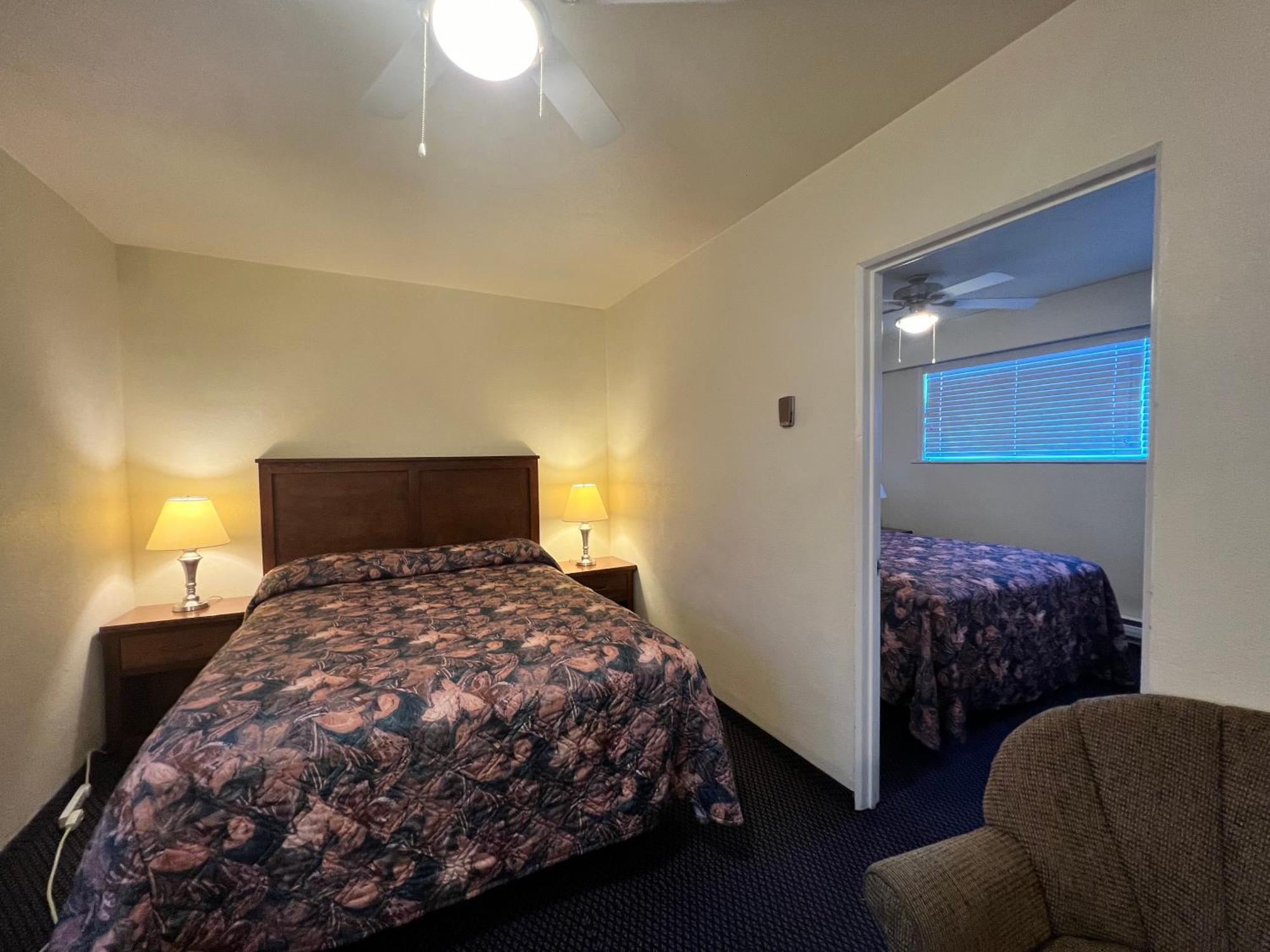 Redford Motel Port Alberni Extérieur photo