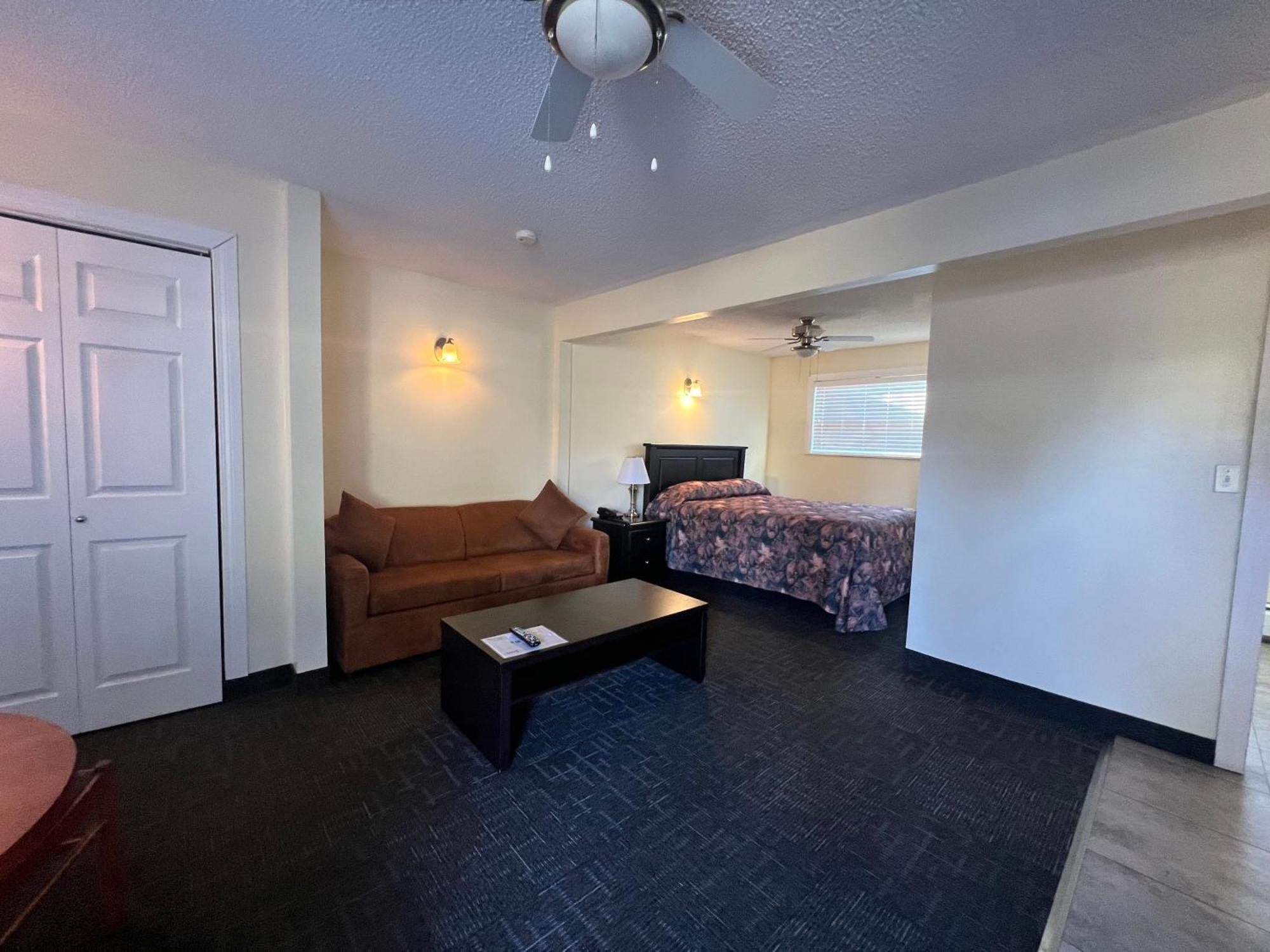 Redford Motel Port Alberni Extérieur photo